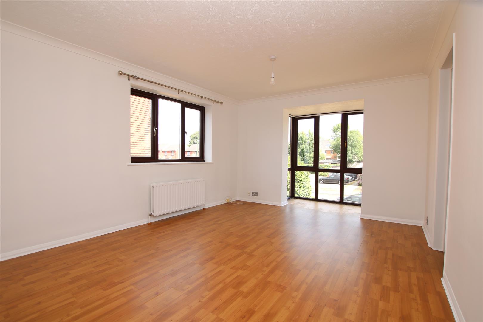 Tanyard Close, Horsham